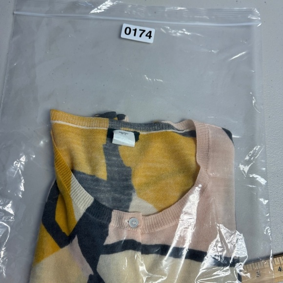 J.Crew Abstract Print Merino Wool Multicolor Cardigan Sweater Size Medium - Picture 11 of 13